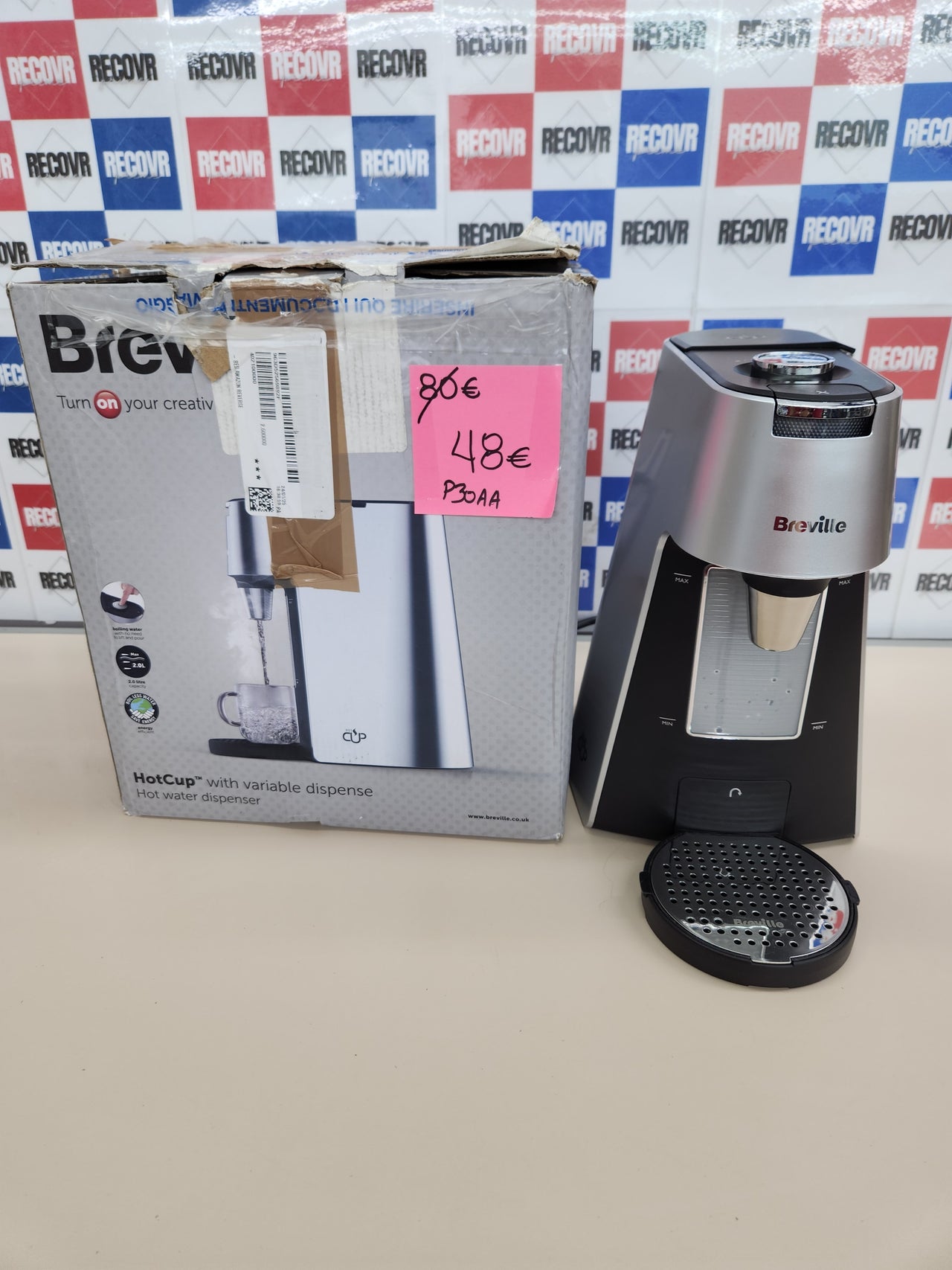 Dispensador 2 L de agua caliente | 3 kW de ebullición rápida | Dispensador variable y ajuste de altura | Plata Breville HotCup