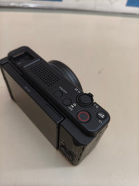 Sony ZV-1F para vlogs, 4K, pantalla multiángulo, negra