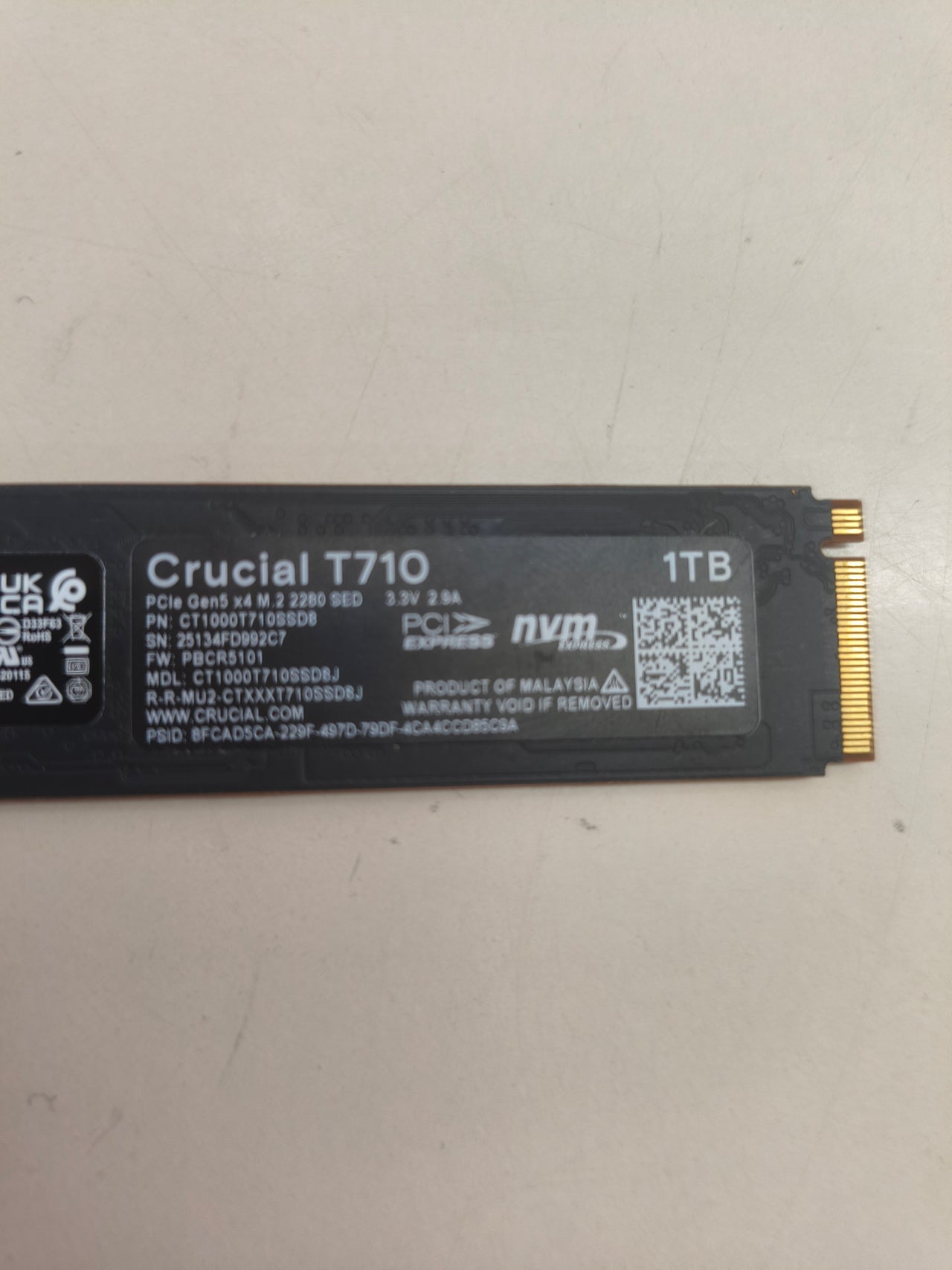 SSD Crucial T710 1 TB Gen5 NVMe M.2