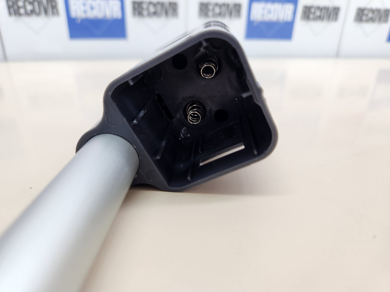 Escoba Eléctrica Rotante Aspirapolvo Recargable Sin Bolsa - Swivel Sweeper.