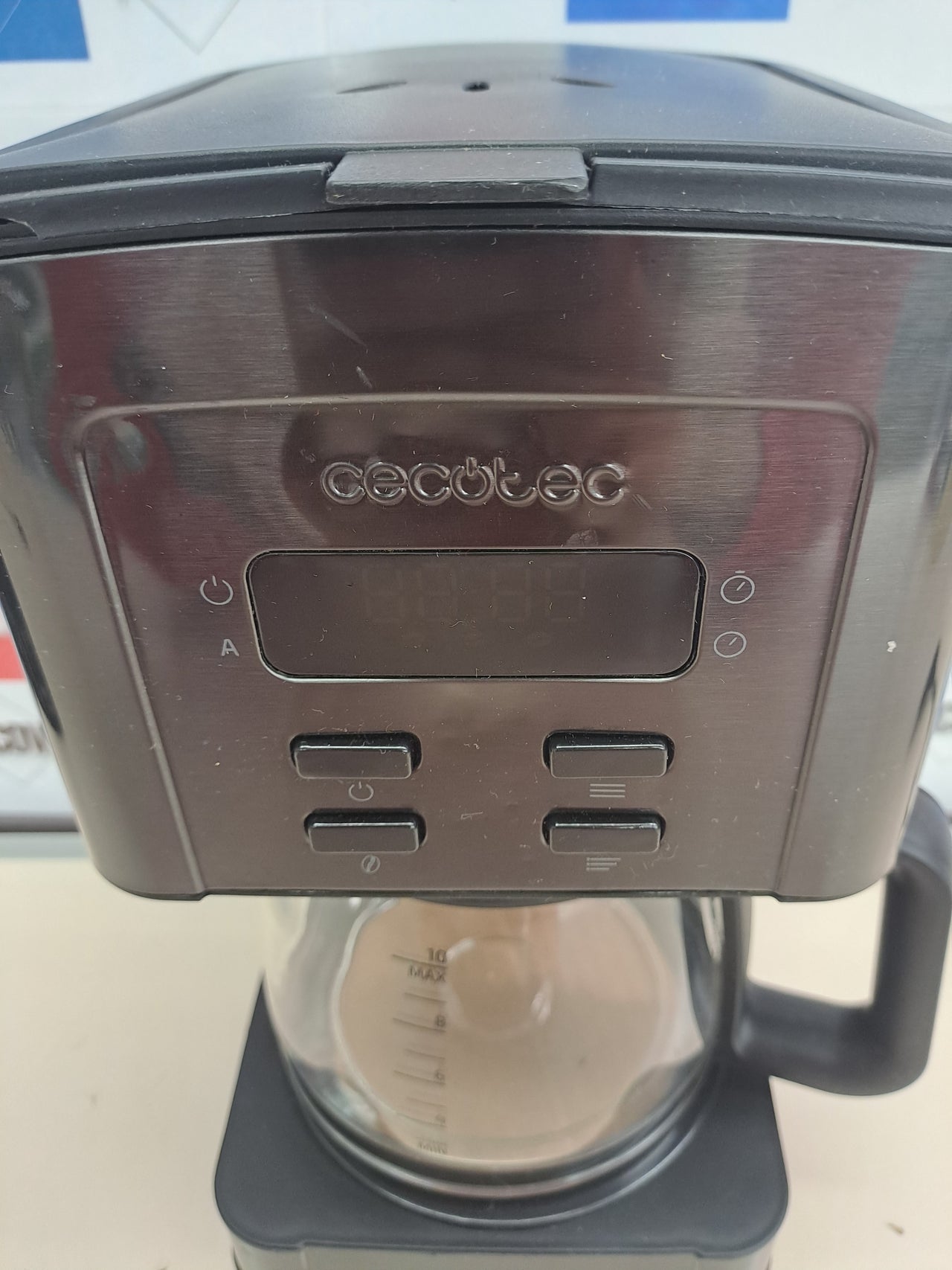 Cafetera goteo programable 1.3L LCD 800W Cecotec