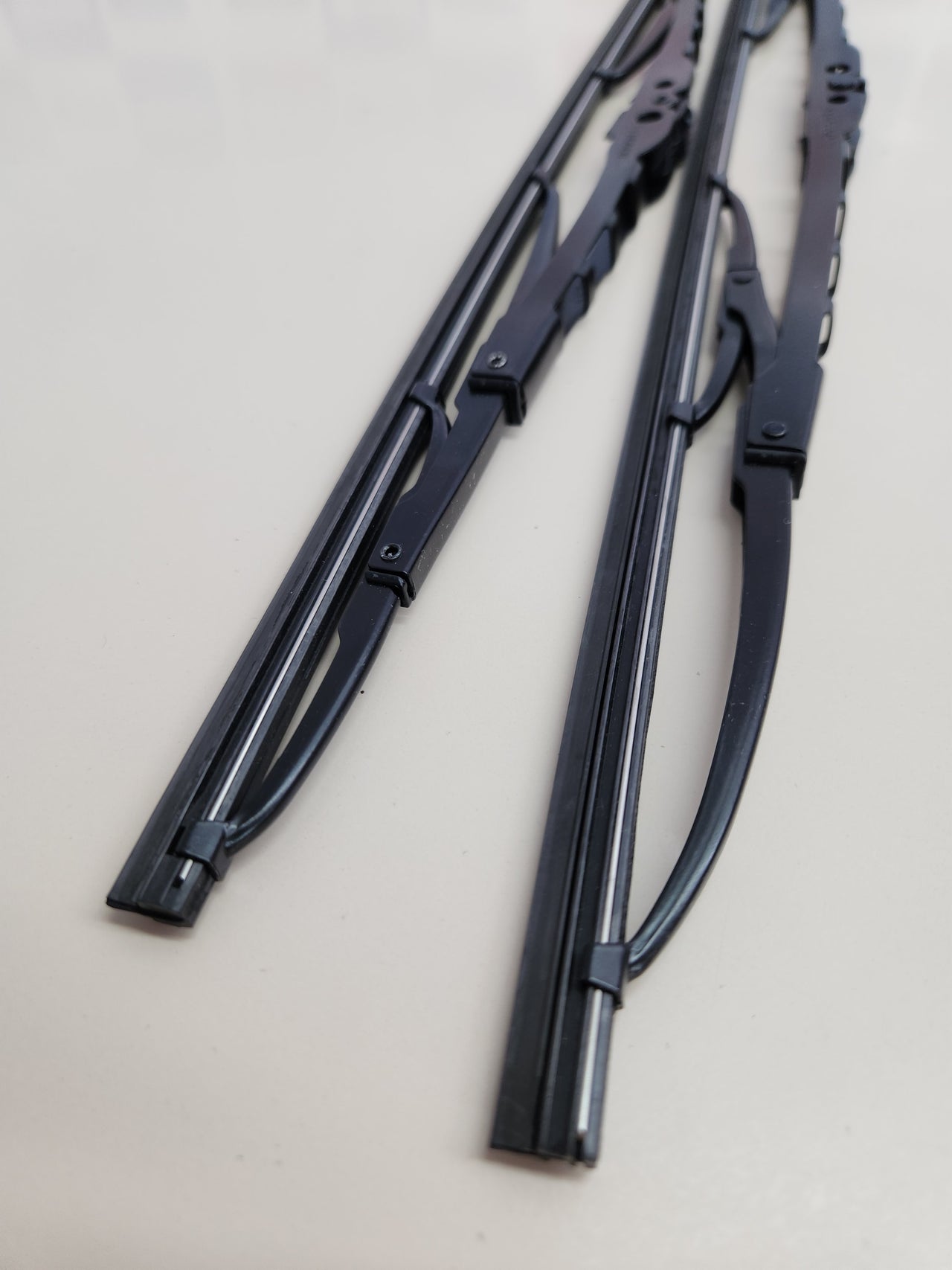 Escobillas Limpiaparabrisas Bosch Twin 531 – Juego Frontal (530mm/450mm) para Parabrisas