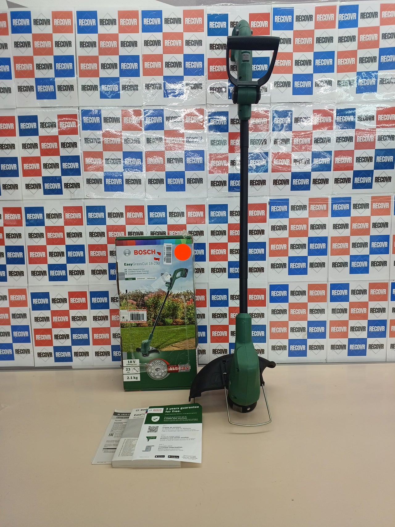 Cortabordes Bosch EasyGrassCut 18V 23cm