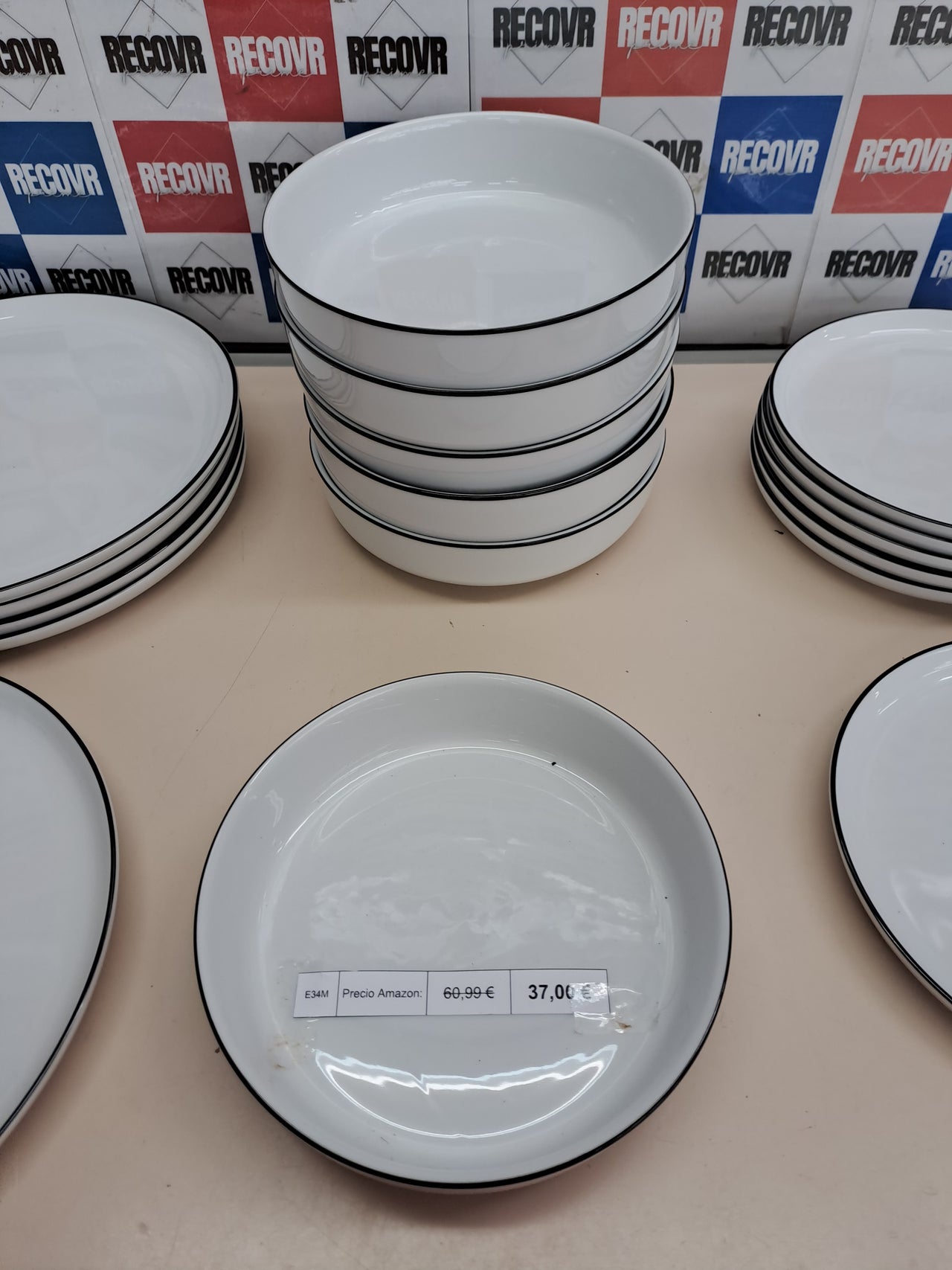 Vajilla porcelana 17 piezas blanco negro