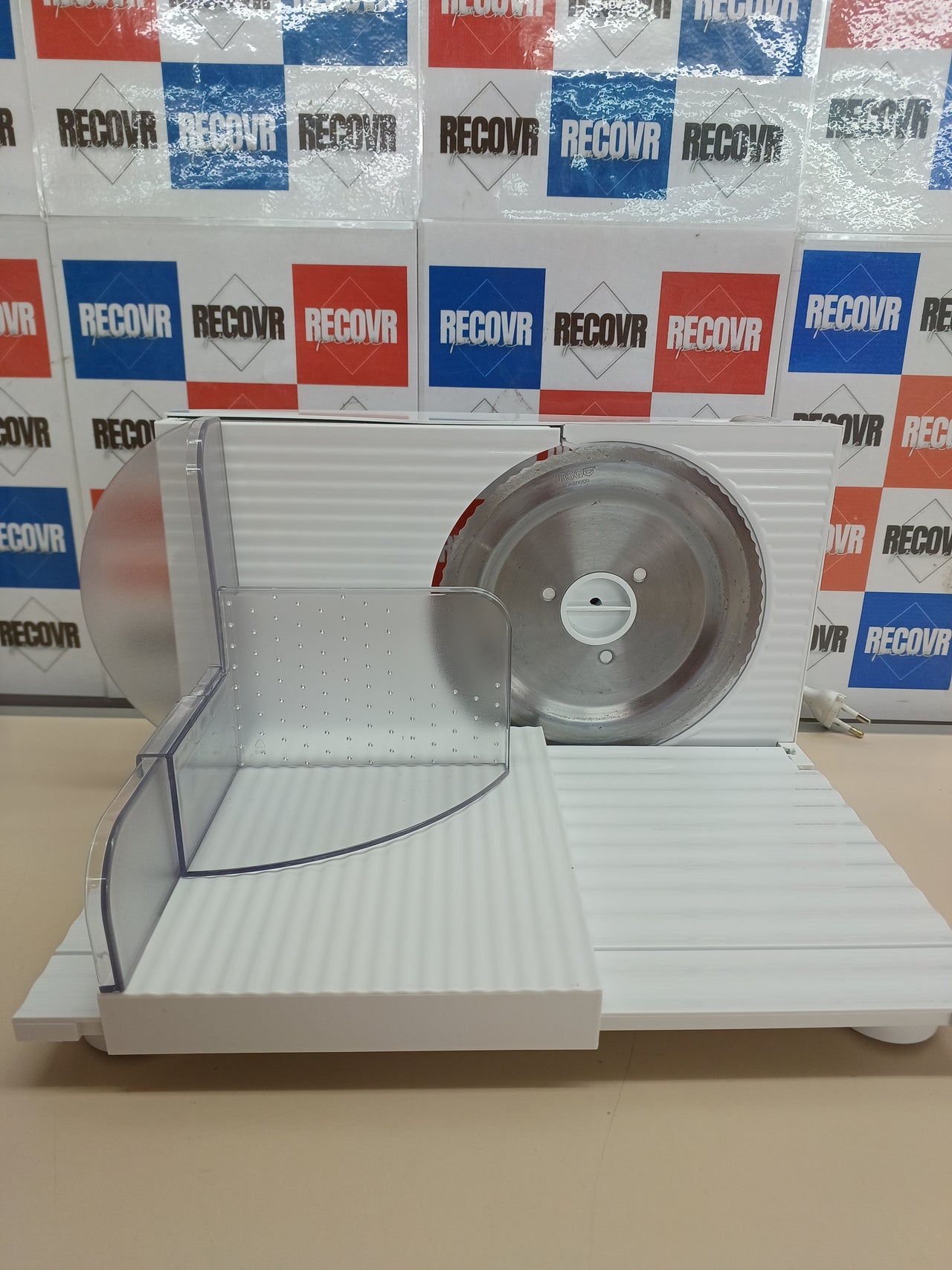Cortadora multiusos plegable 100 W cuchilla inox ajustable – Emerio