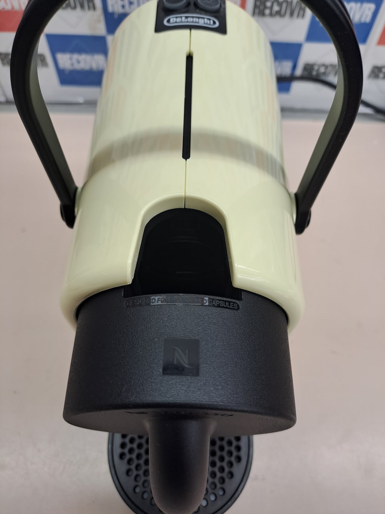 Cafetera Nespresso Inissia DeLonghi