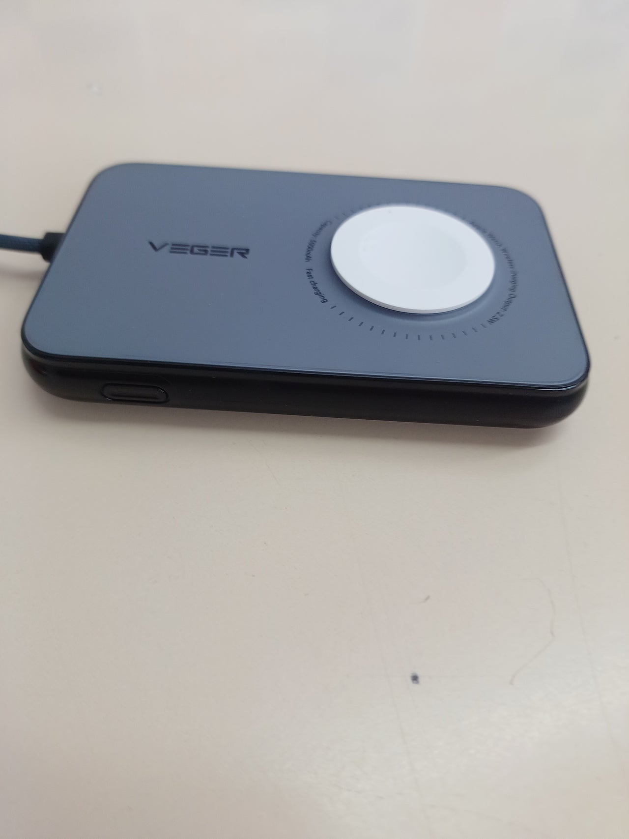 Powerbank 5000 mAh con cable integrado y PD 20W - VEGER