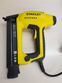 Pistola Clavos Eléctrica Stanley