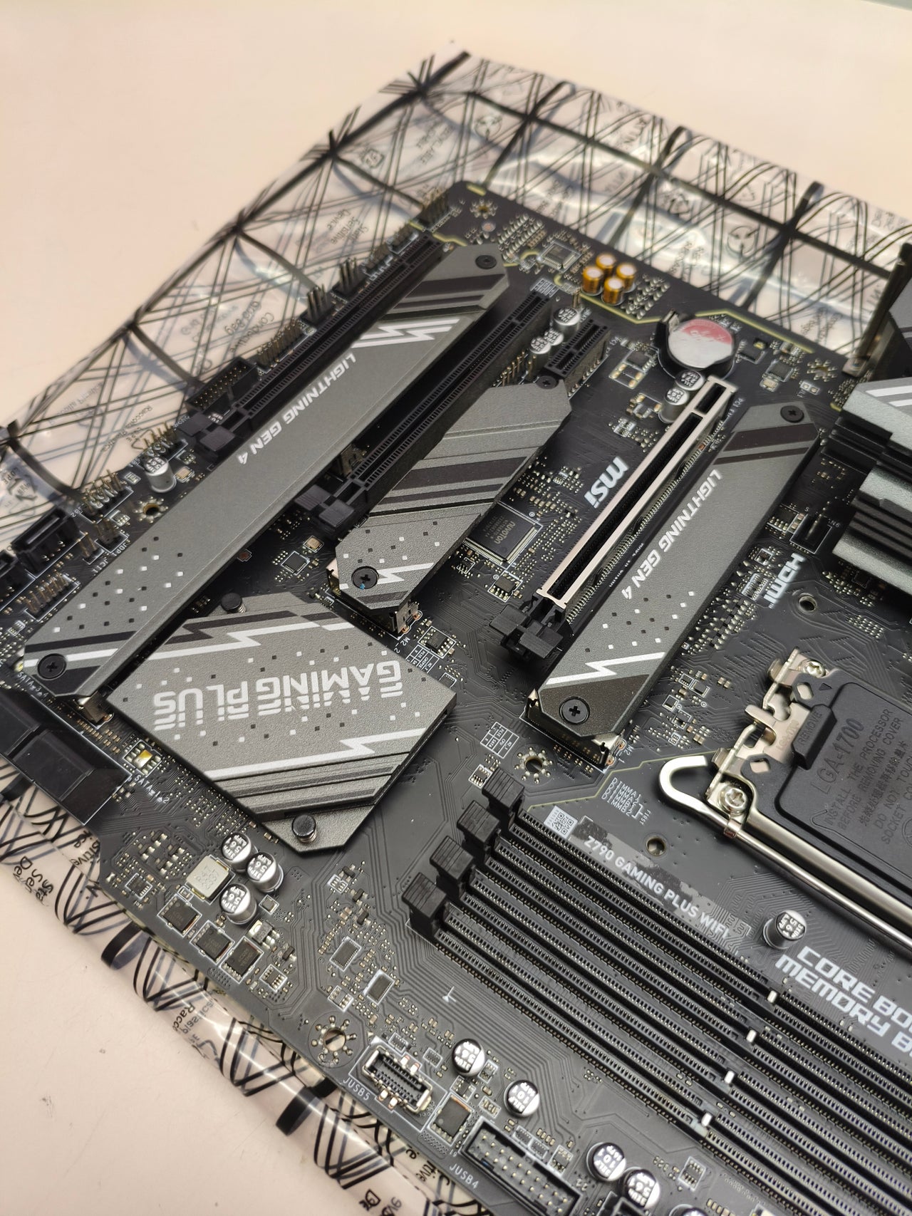 Placa base MSI Z790 Gaming Plus WiFi ATX