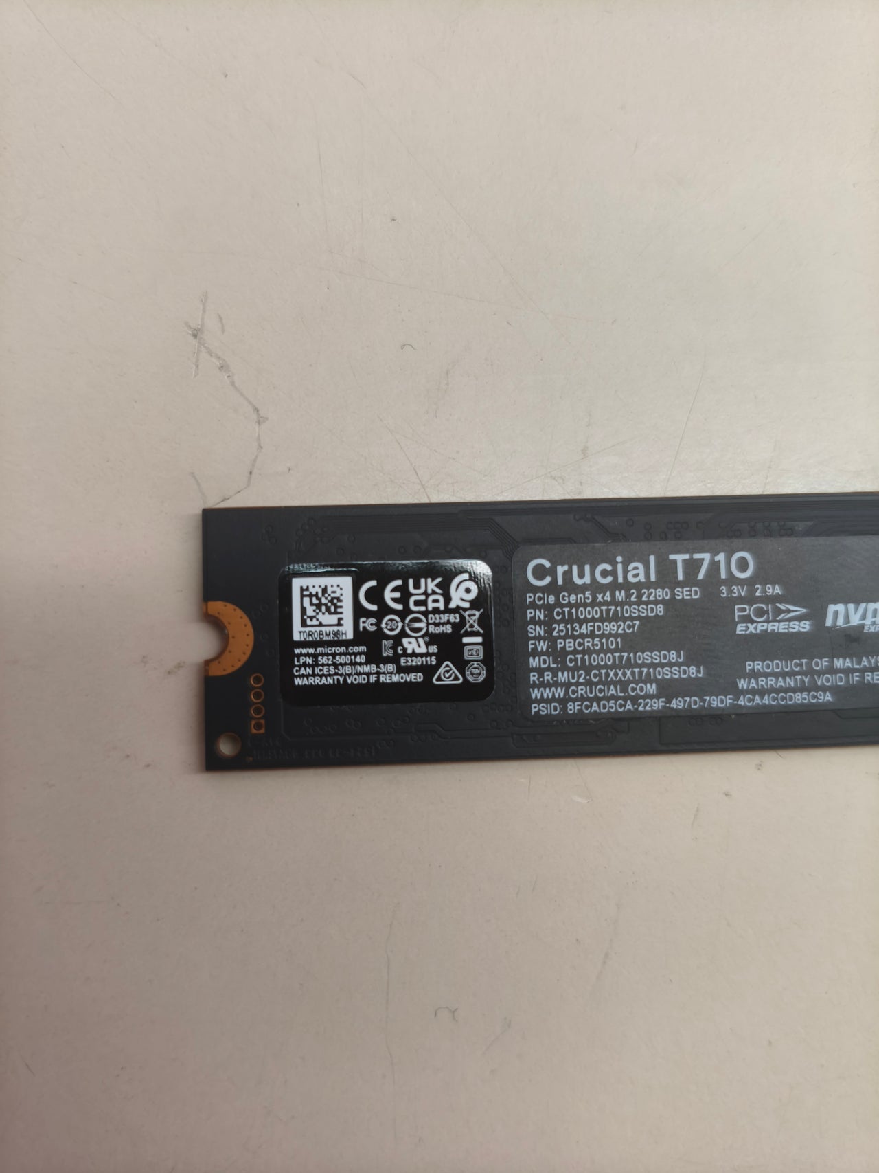 SSD Crucial T710 1 TB Gen5 NVMe M.2