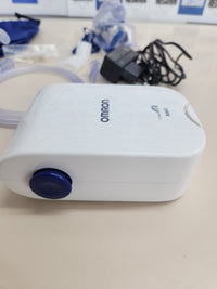 Nebulizador Omron NE-C803-E compacto y silencioso