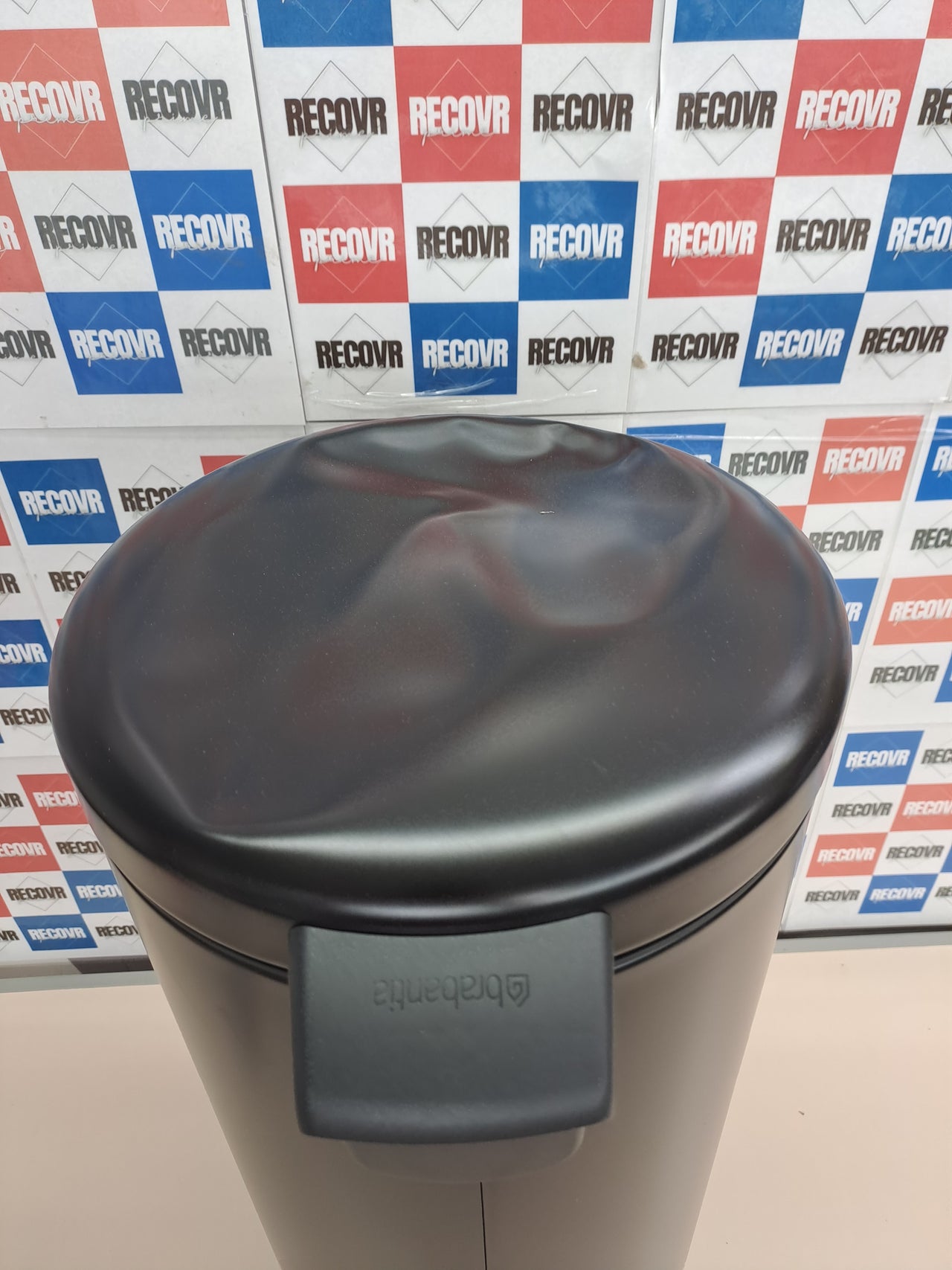 Cubo basura pedal 30 L acero inoxidable – Brabantia