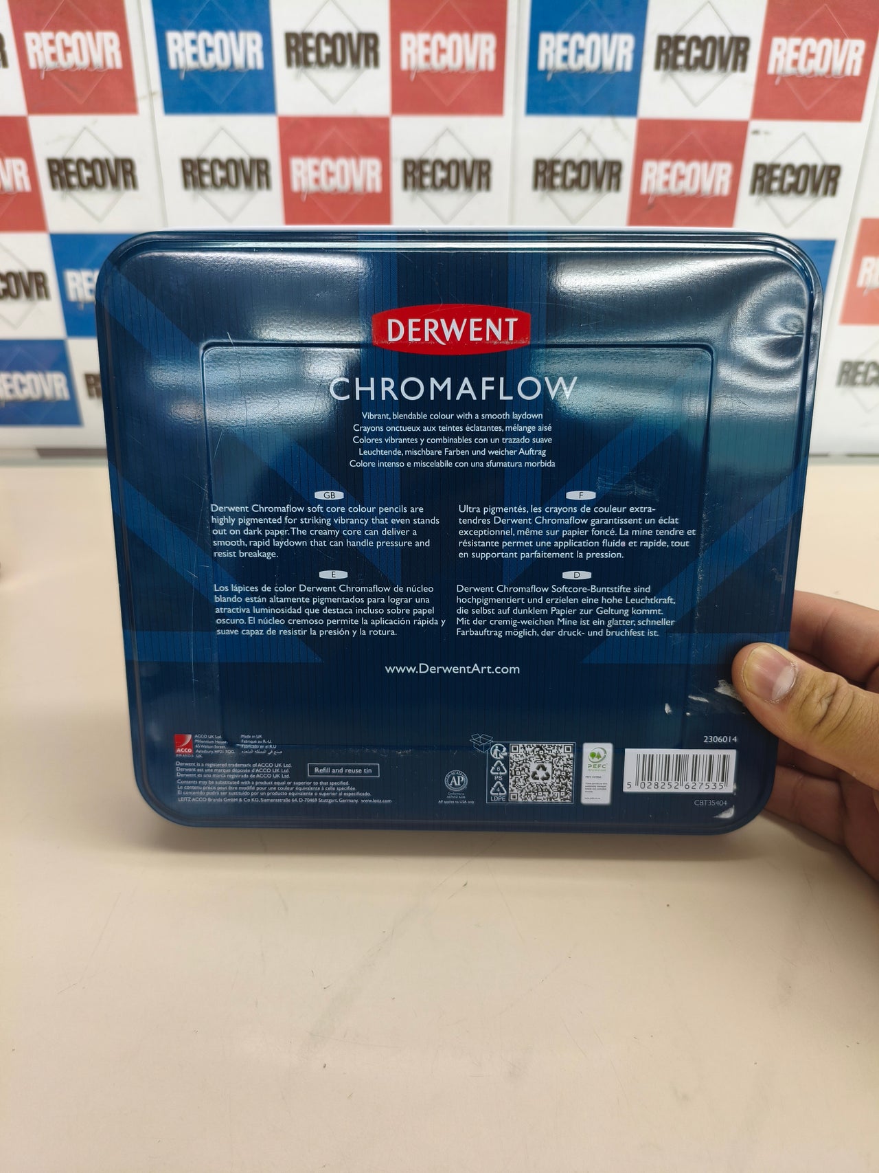 Estuche de 72 lápices de color Derwent Chromaflow calidad profesional