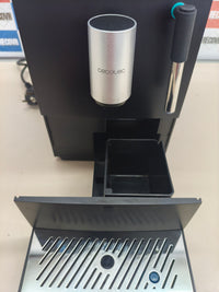 Cafetera superautomática Cecotec Cremmaet Compact Steam con molinillo y vaporizador