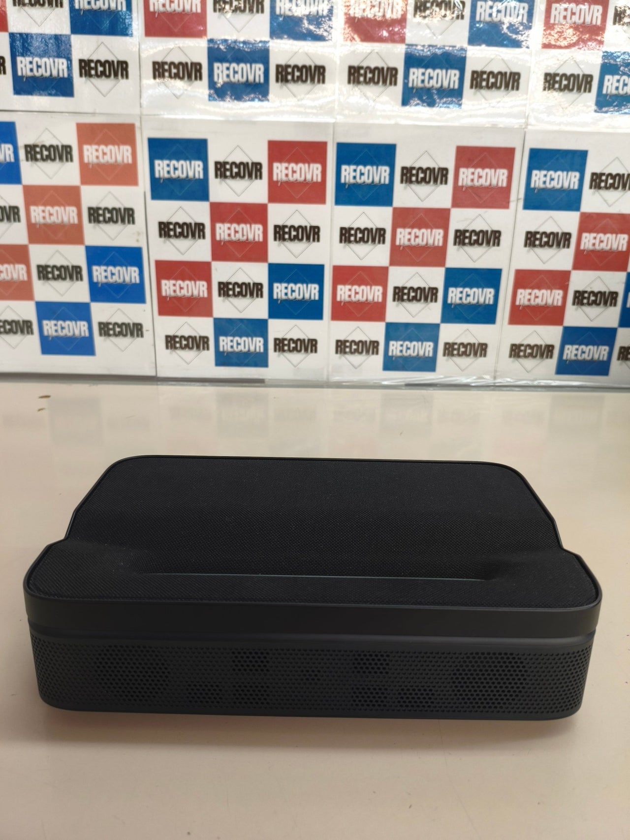 Thomson Sirius PG55B, proyector láser Full HD, Google TV, batería