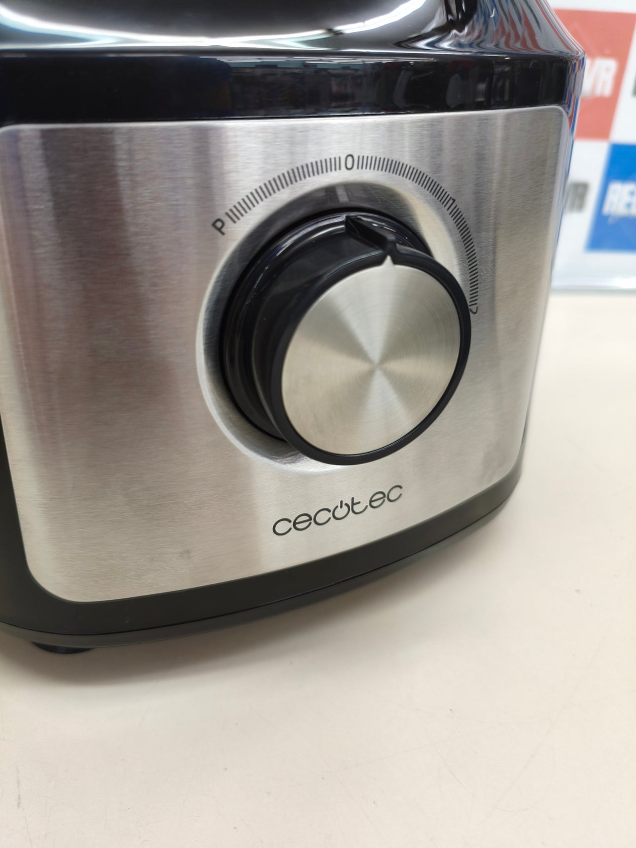Procesador de alimentos 1000 W con bol de 2 L