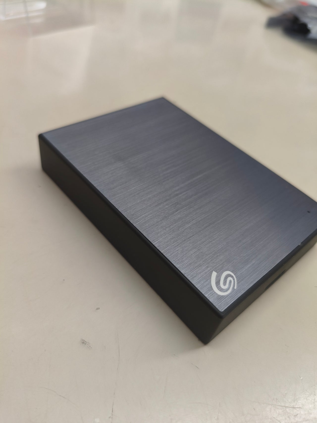 Disco duro externo Seagate One Touch 5 TB gris