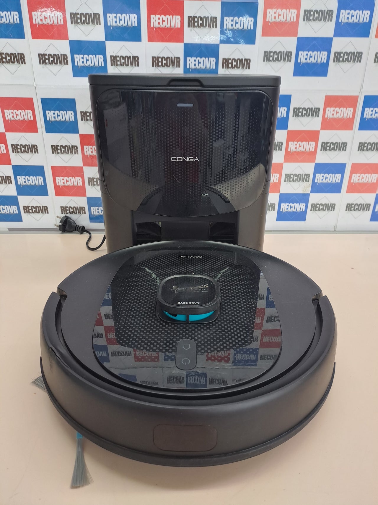 Robot aspirador 10000 Pa con autovaciado – Cecotec