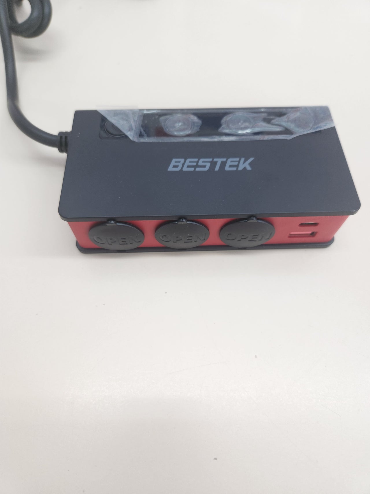 Cargador Coche 180 W, Adaptador Mechero Coche 12V/24V con 3 Tomas de Mechero USB-C PD USB QC3.0,  6 Puertos USB con Pantalla LED para iPhone Dash CAM BESTEK