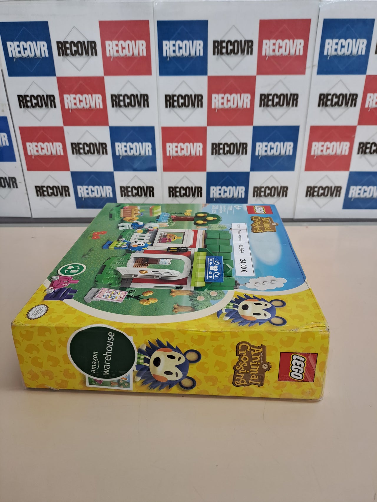 LEGO Animal Crossing Tienda de Ropa de las Hermanas Manitas