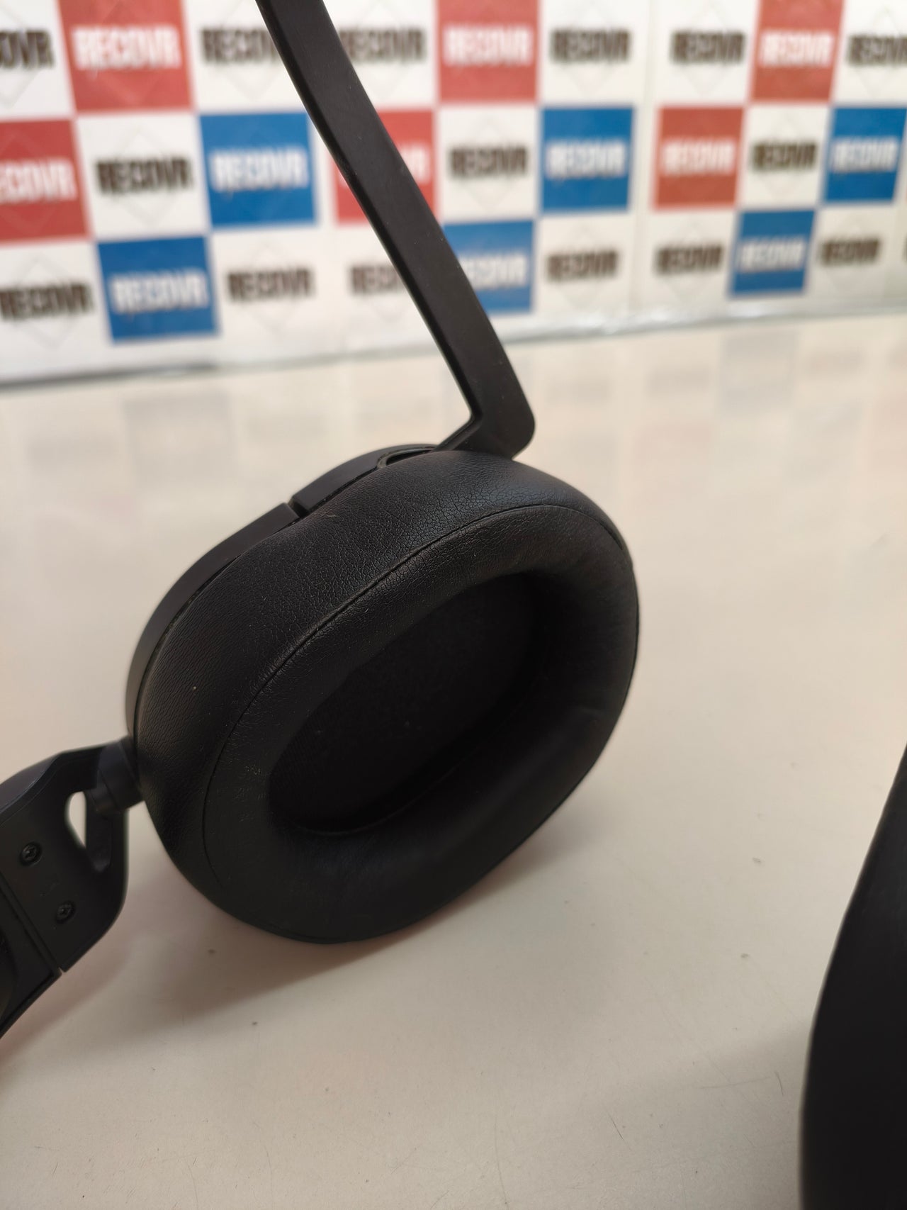 Corsair HS55 Core Wireless, auriculares gaming, micrófono, 15 m, carbono