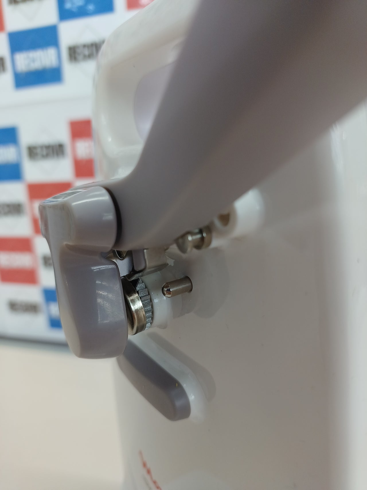 Abrelatas Eléctrico 50W Moulinex