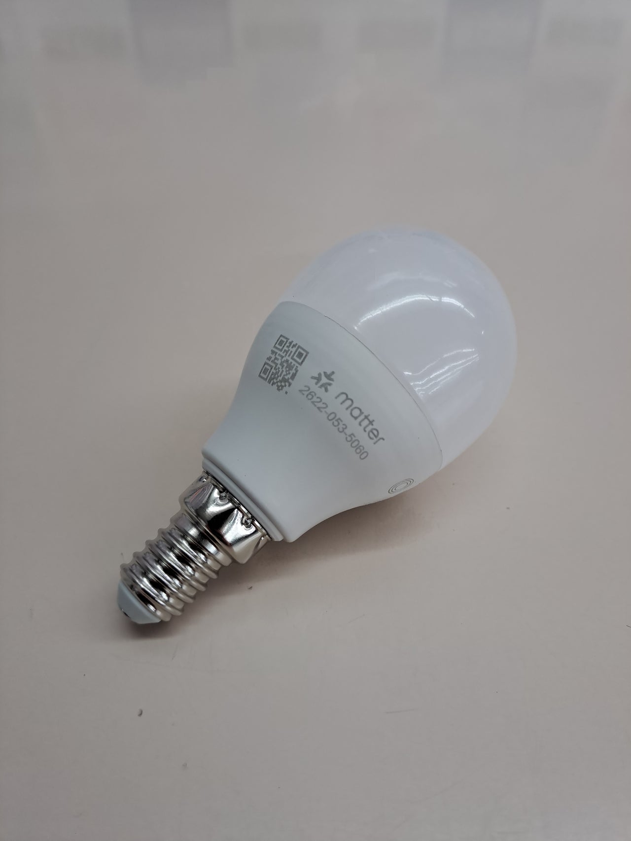 Bombilla LED inteligente E14 RGBW 4,9W Matter LEDVANCE