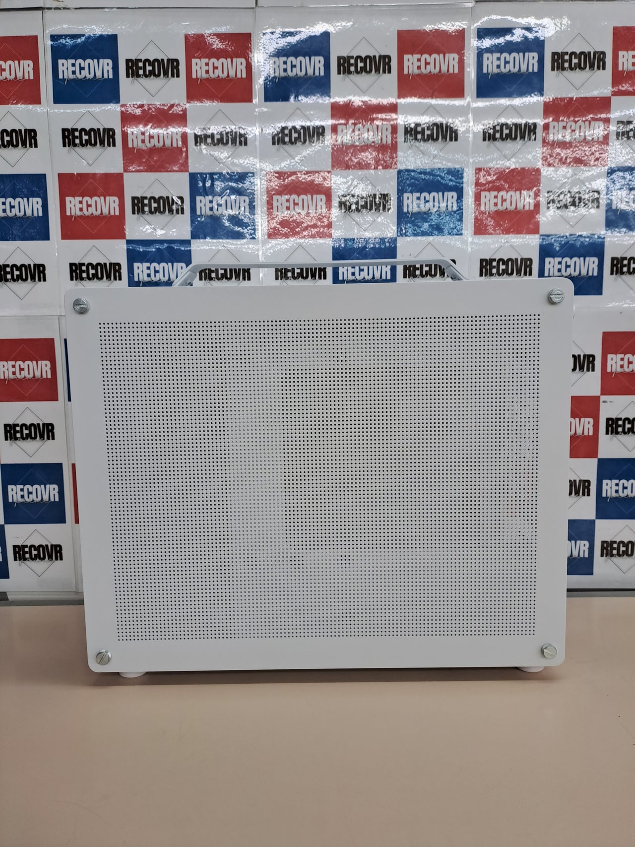 Caja de PC mATX con asa – Jonsplus