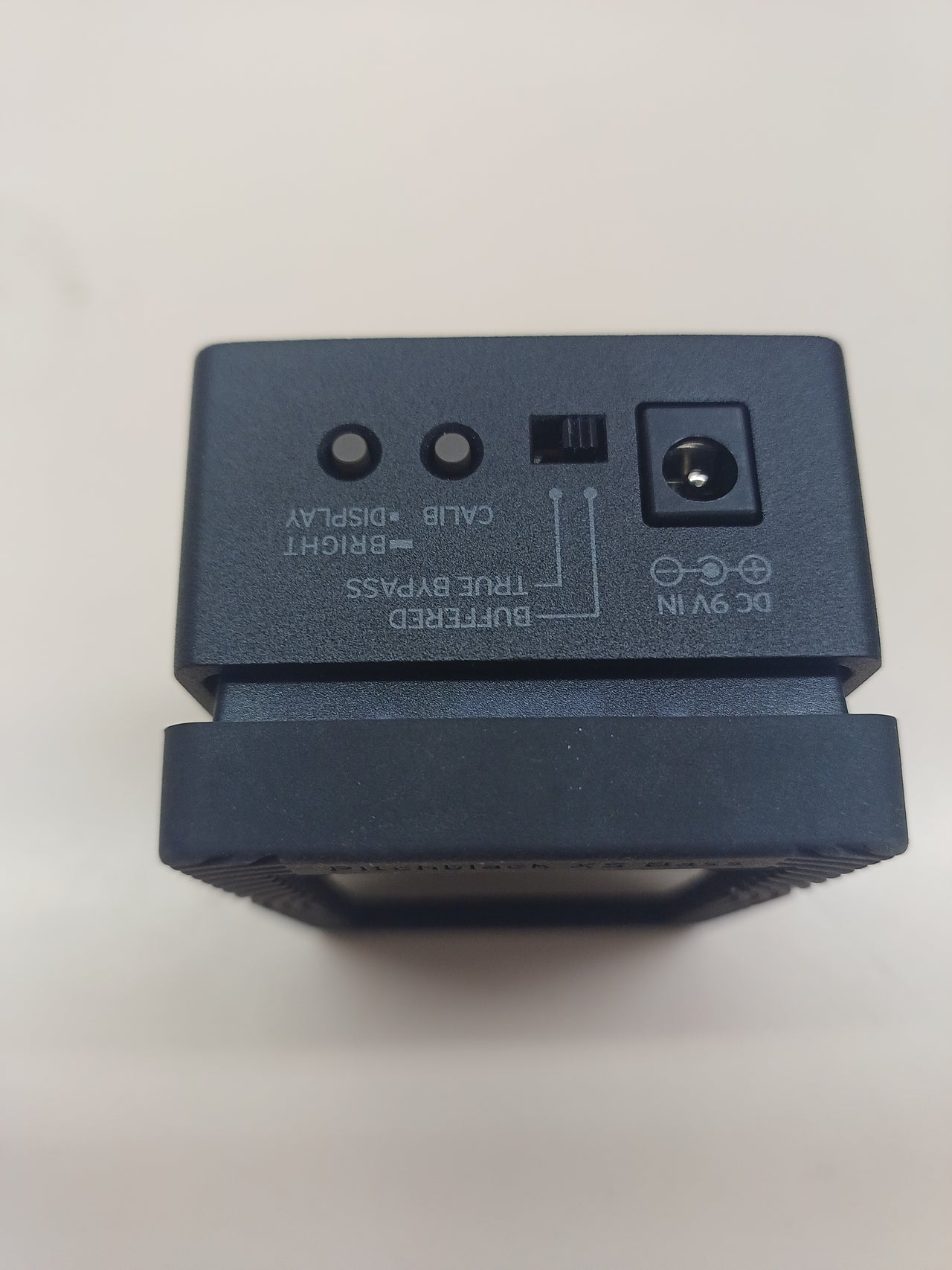 Afinador de pedal Korg Pitchblack para bajo
