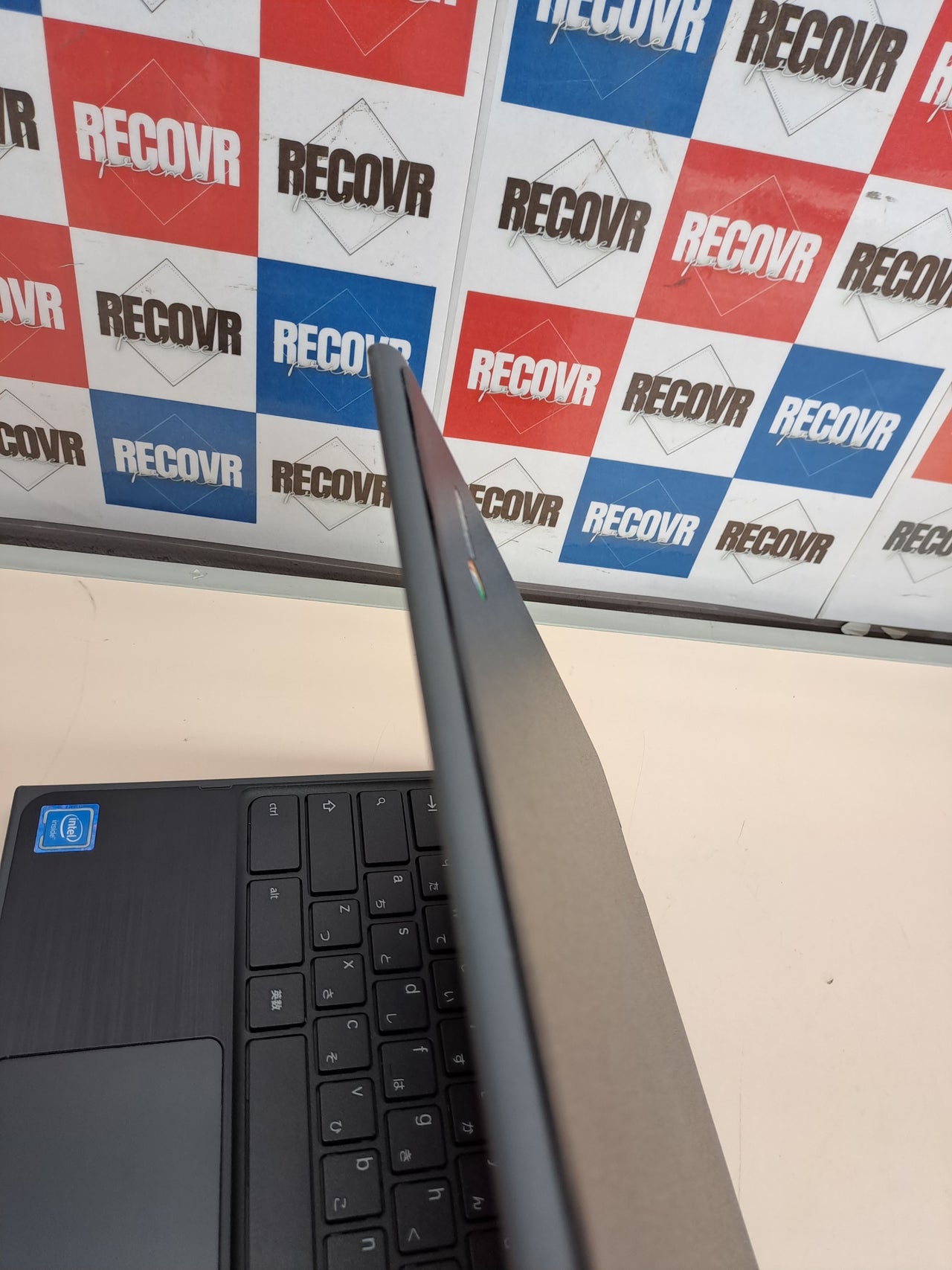 Chromebook 2 en 1 táctil 11,6” Lenovo 300e Celeron 4GB 32GB