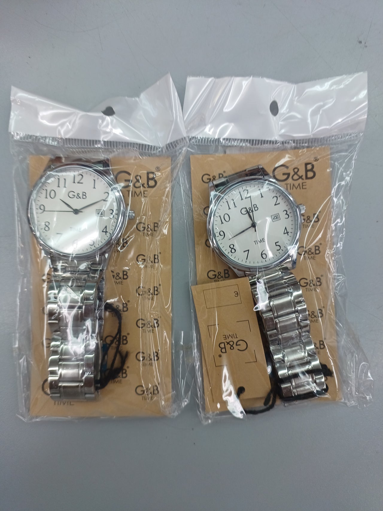 Reloj G&B de hombre clásico con fecha
