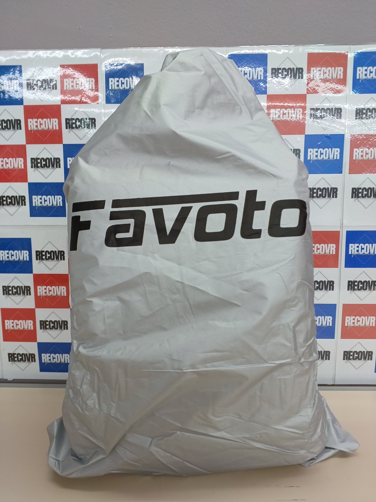 Favoto Funda para Moto Cubierta de Moto Oxford Impermeable Protectora a Prueba de Sol Lluvia Polvo Viento Nieve Excremento de Pájaro al Aire Libre, 245x105x125cm Negro+Plata