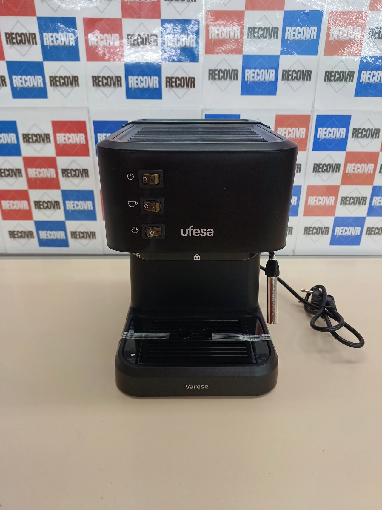 Cafetera Espresso Ufesa Varese 20 Bares 1,5L
