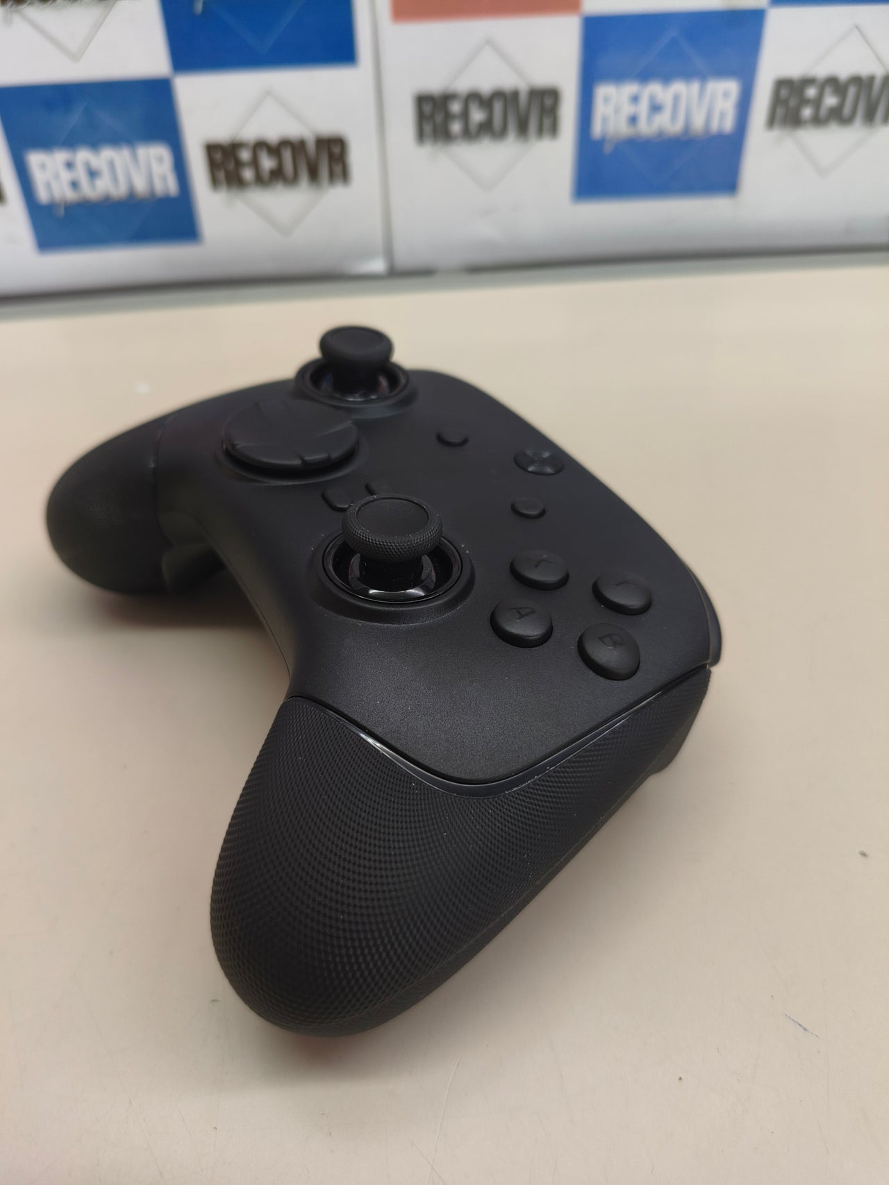 Mando inalámbrico Razer Wolverine V3 Pro 8K para PC negro