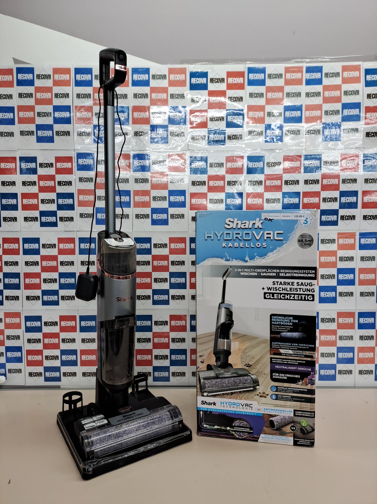 Aspiradora fregona Shark HydroVac sin cable con autolimpieza gris