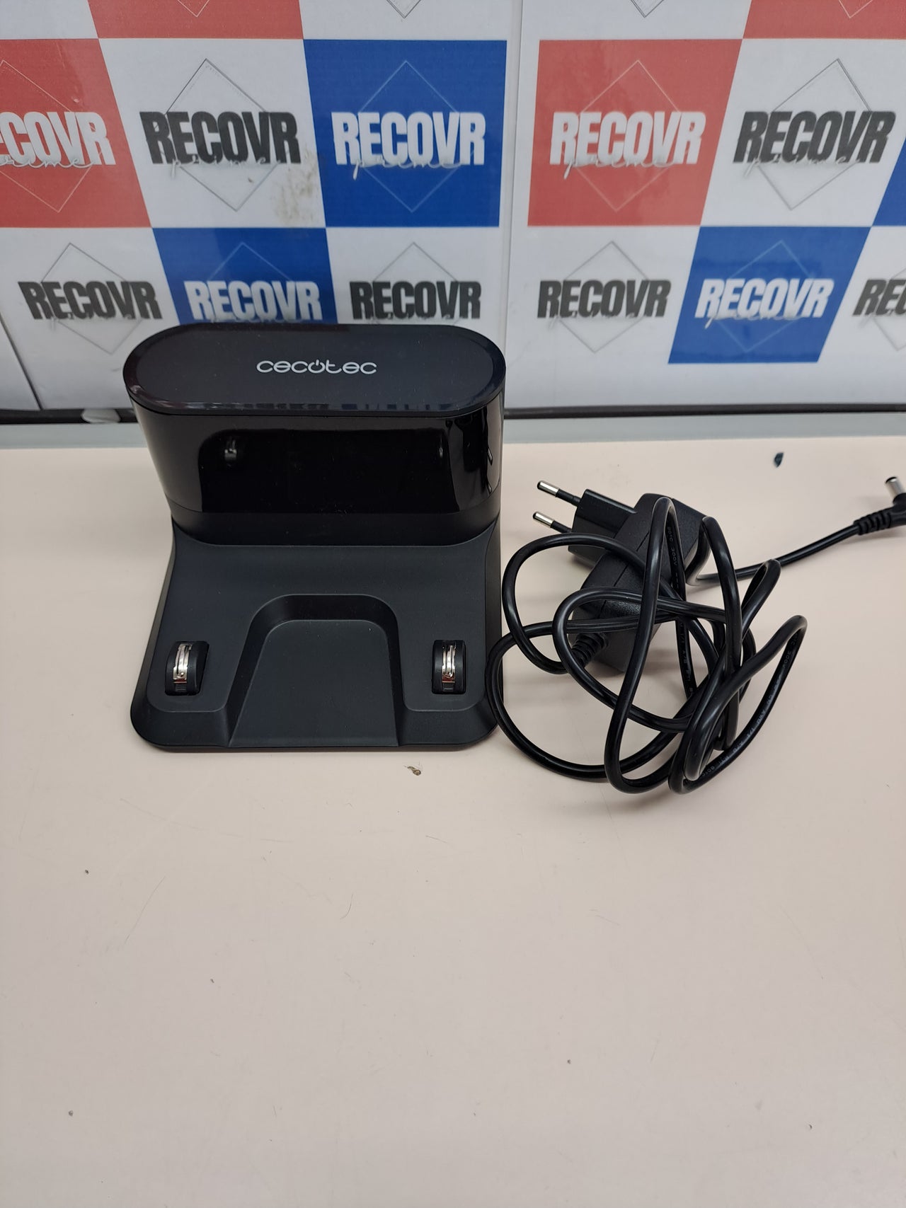 Robot aspirador 20000Pa IA mopas giratorias Conga M100