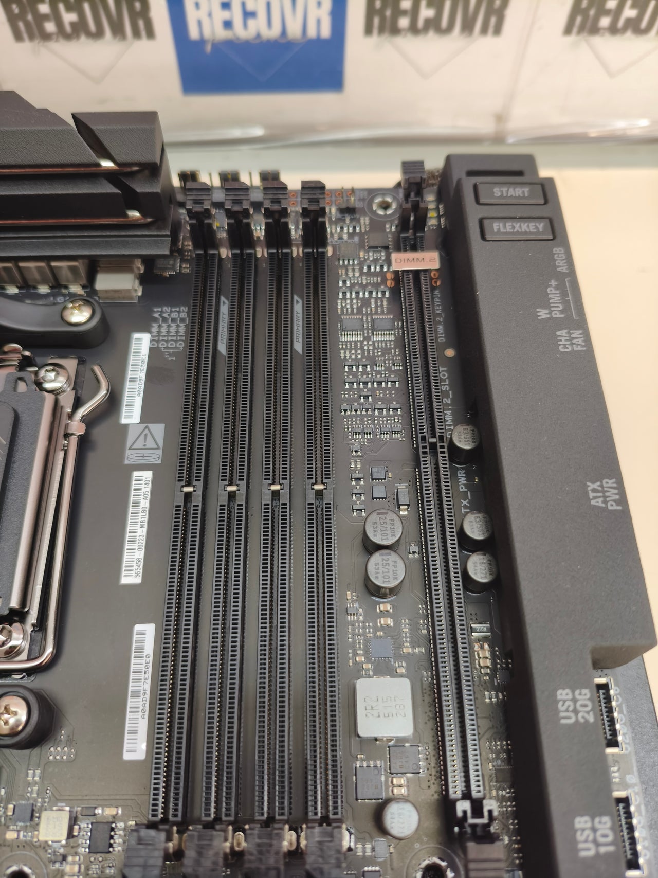 ASUS ROG Crosshair X870E Extreme, placa base AMD E-ATX, DDR5, PCIe 5.0, 5 M.2, Wi-Fi 7, LCD 5"