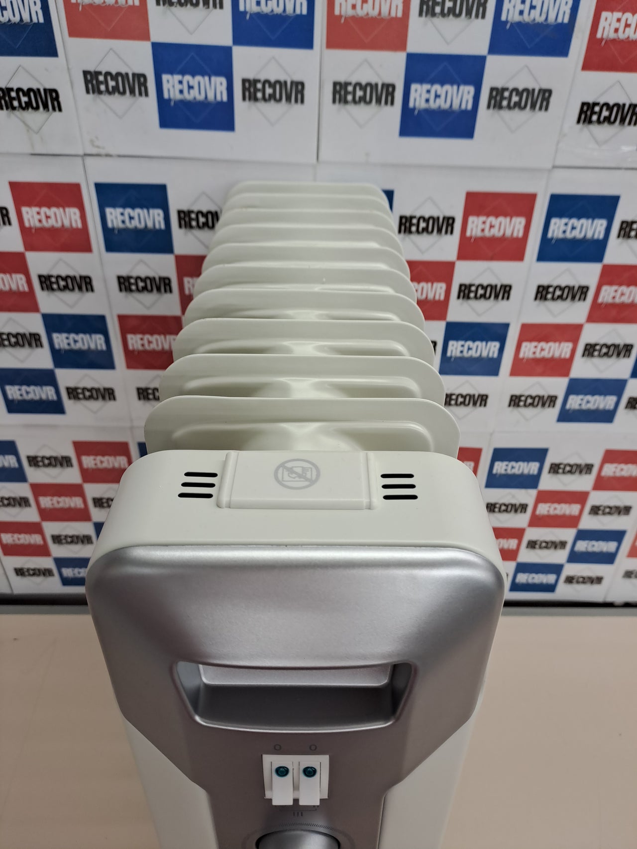 Radiador aceite 11 módulos 2500 W – Cecotec