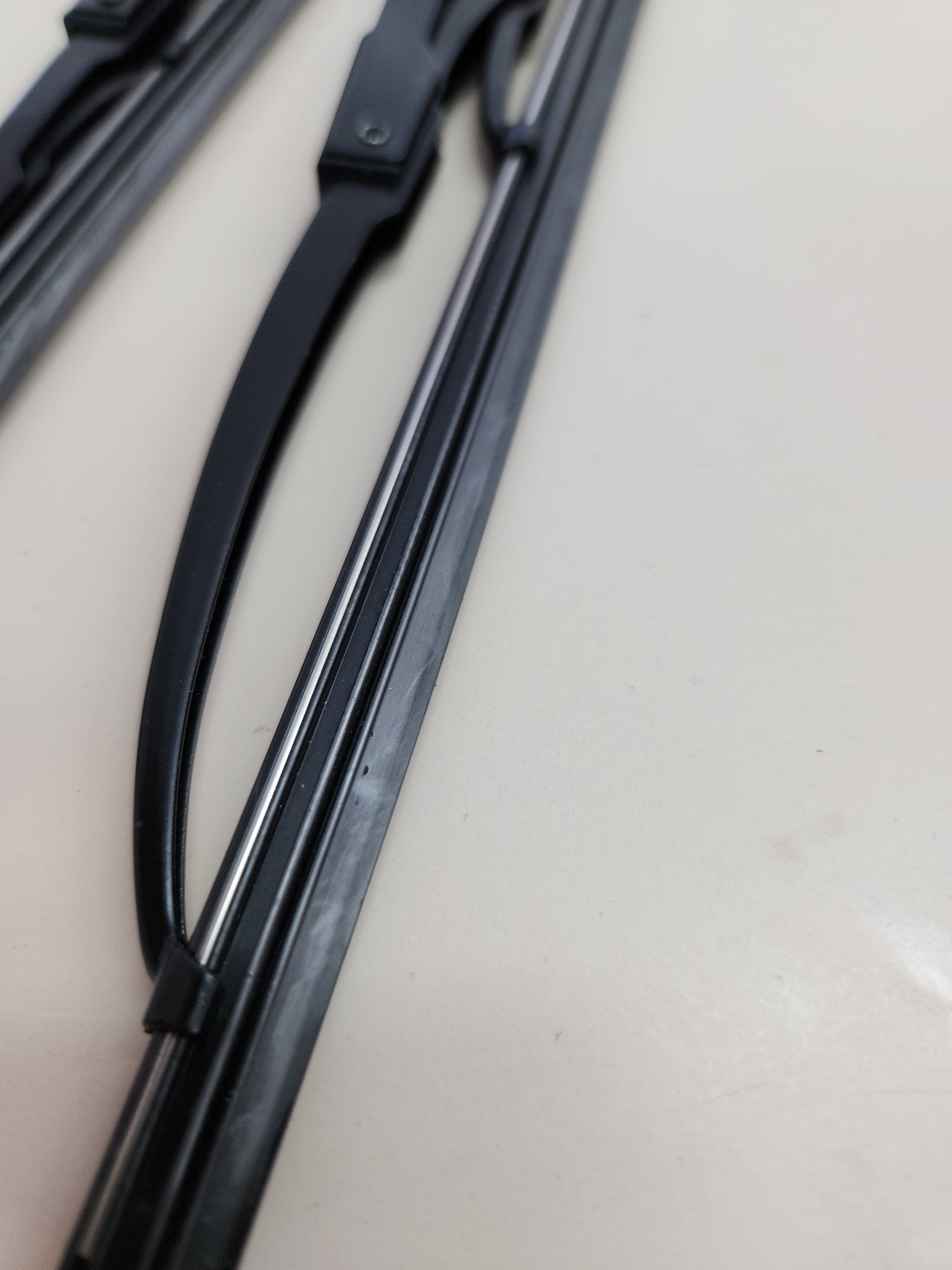 Escobillas Limpiaparabrisas Bosch Twin 531 – Juego Frontal (530mm/450mm) para Parabrisas