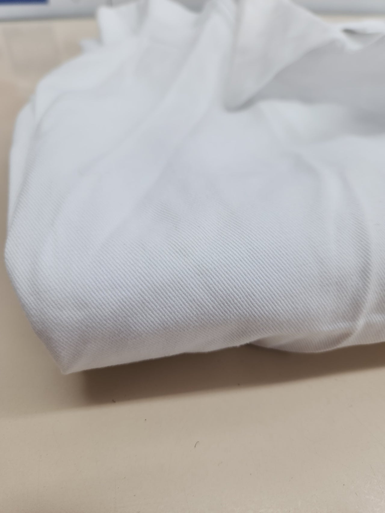 Bata de Laboratorio Medico para Mujer Blanco de algodón 100% sanforizadoAIESI®