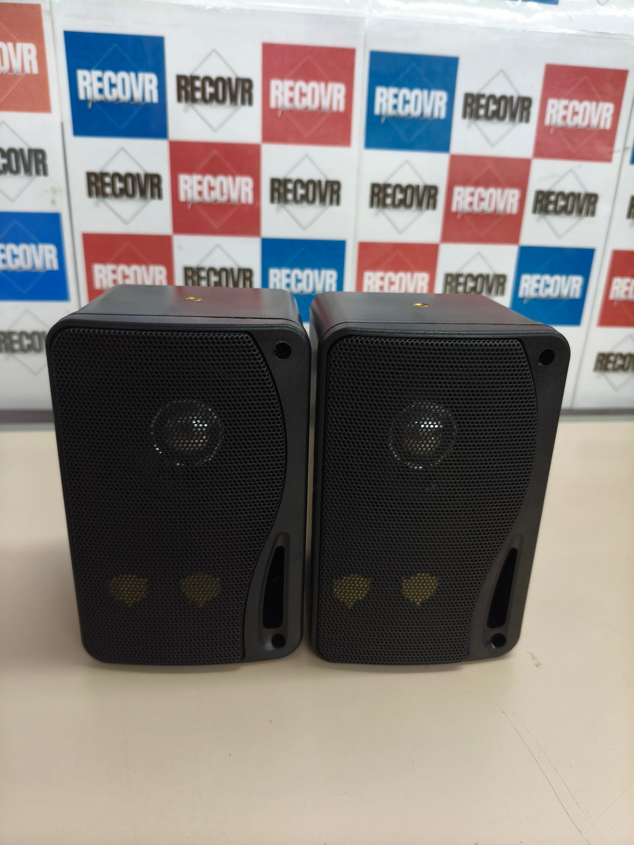 Altavoces Pyle de 3,5" para interior y exterior