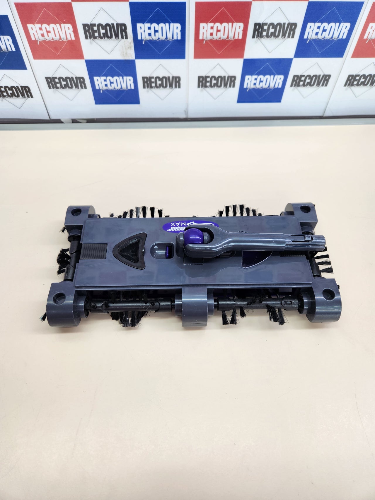 Escoba Eléctrica Rotante Aspirapolvo Recargable Sin Bolsa - Swivel Sweeper.