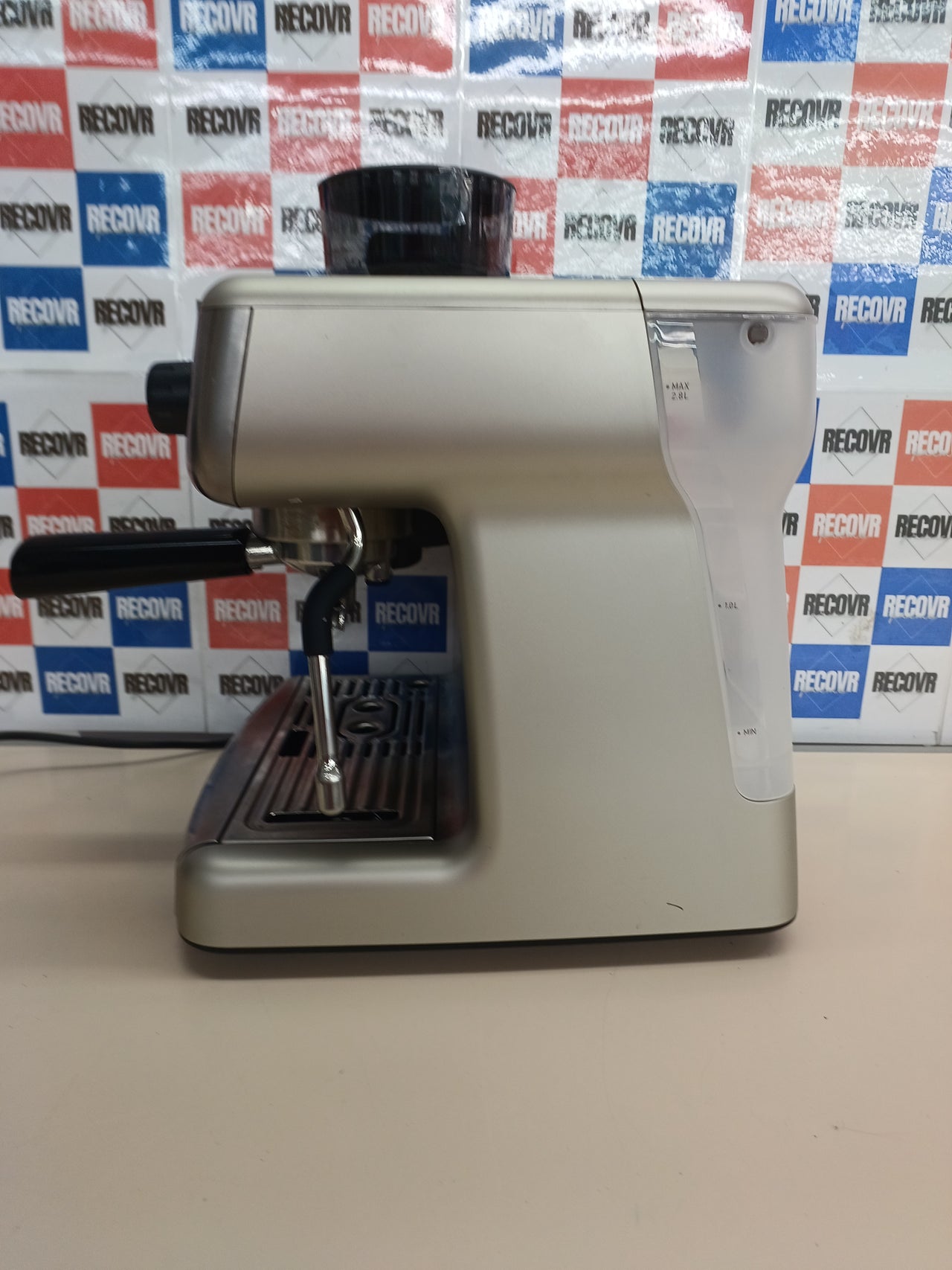 Cafetera espresso con molinillo 15 bares 2,8 L – Breville