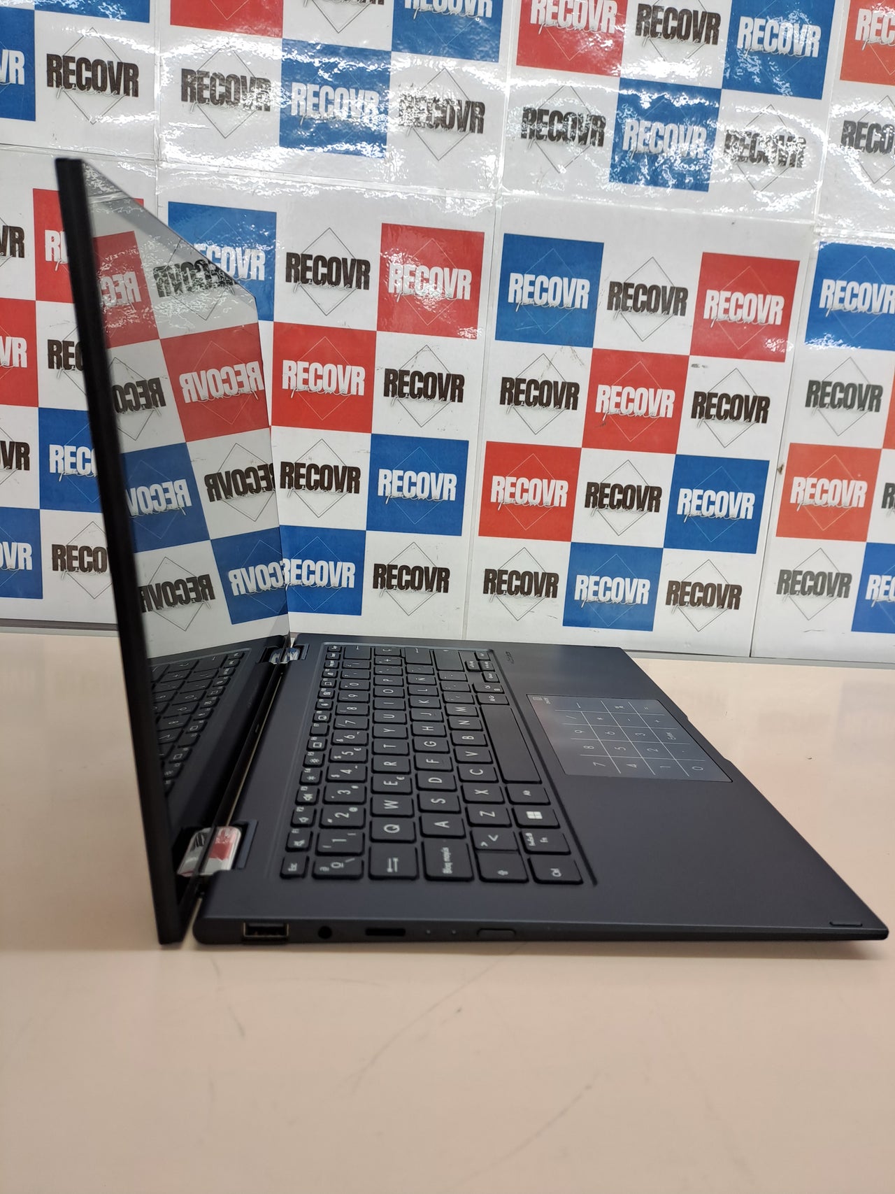 Portátil 14” convertible 4GB 128GB ASUS VivoBook Go 14 Flip azul