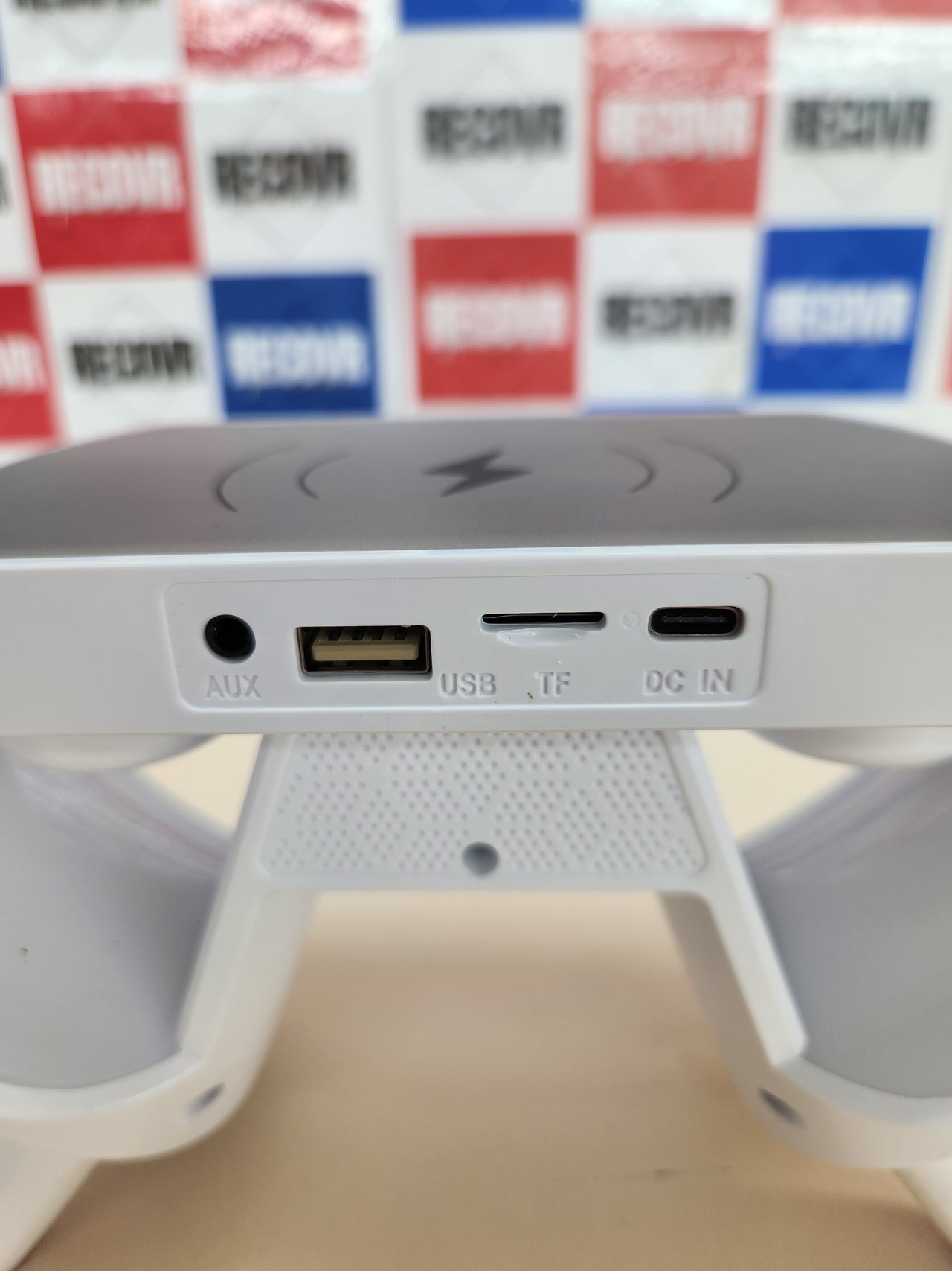Lámpara nocturna LED multifunción Bluetooth carga inalámbrica HM-G6