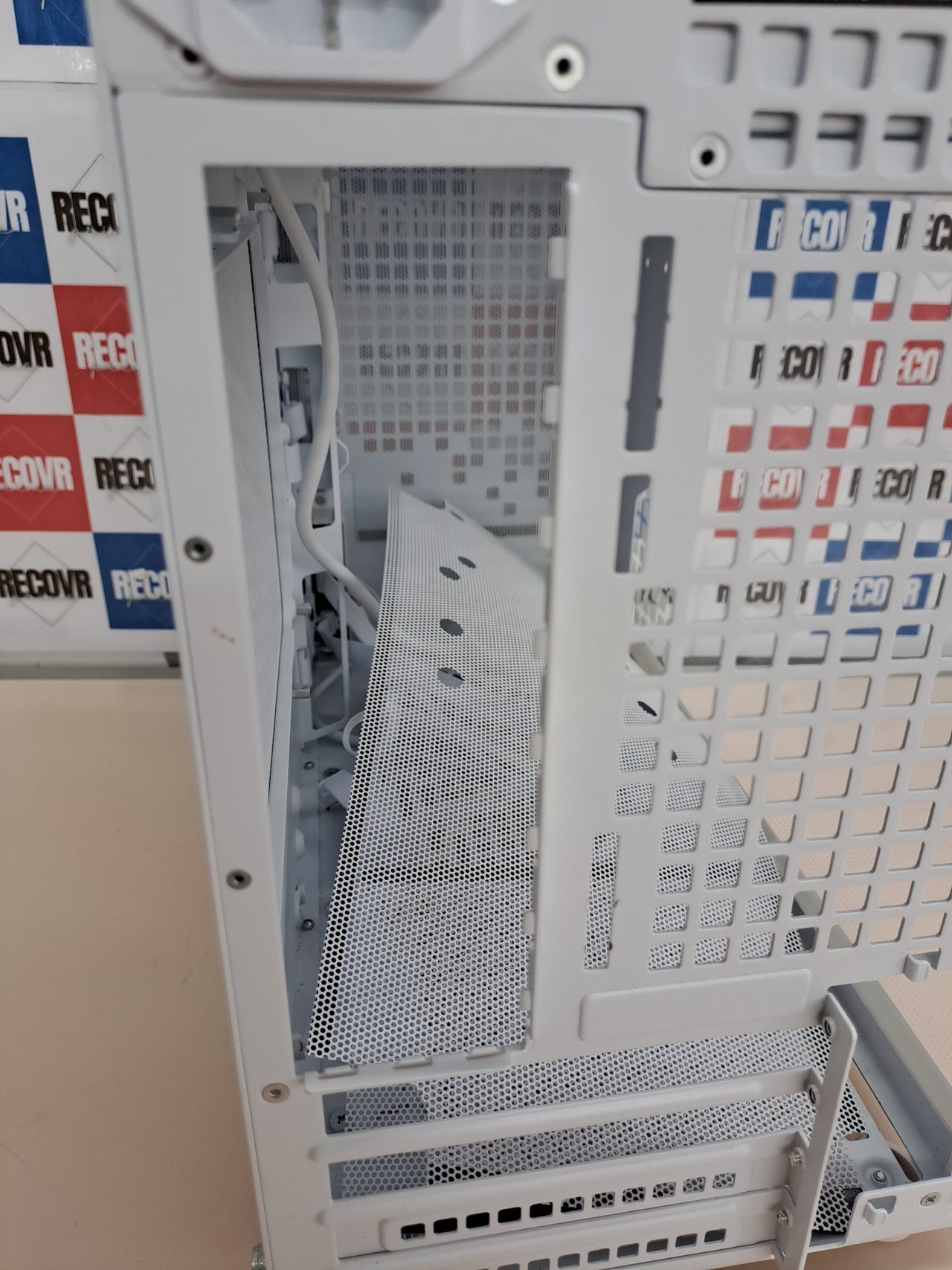 Caja de PC mATX con asa – Jonsplus