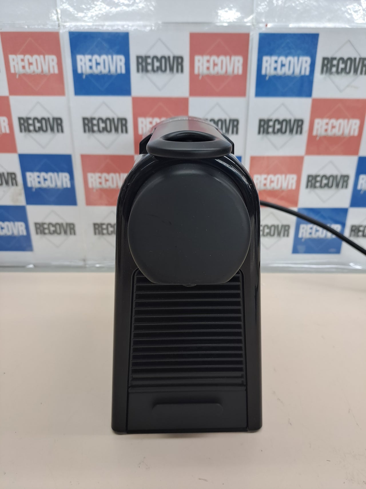 Cafetera Nespresso Essenza Mini DeLonghi