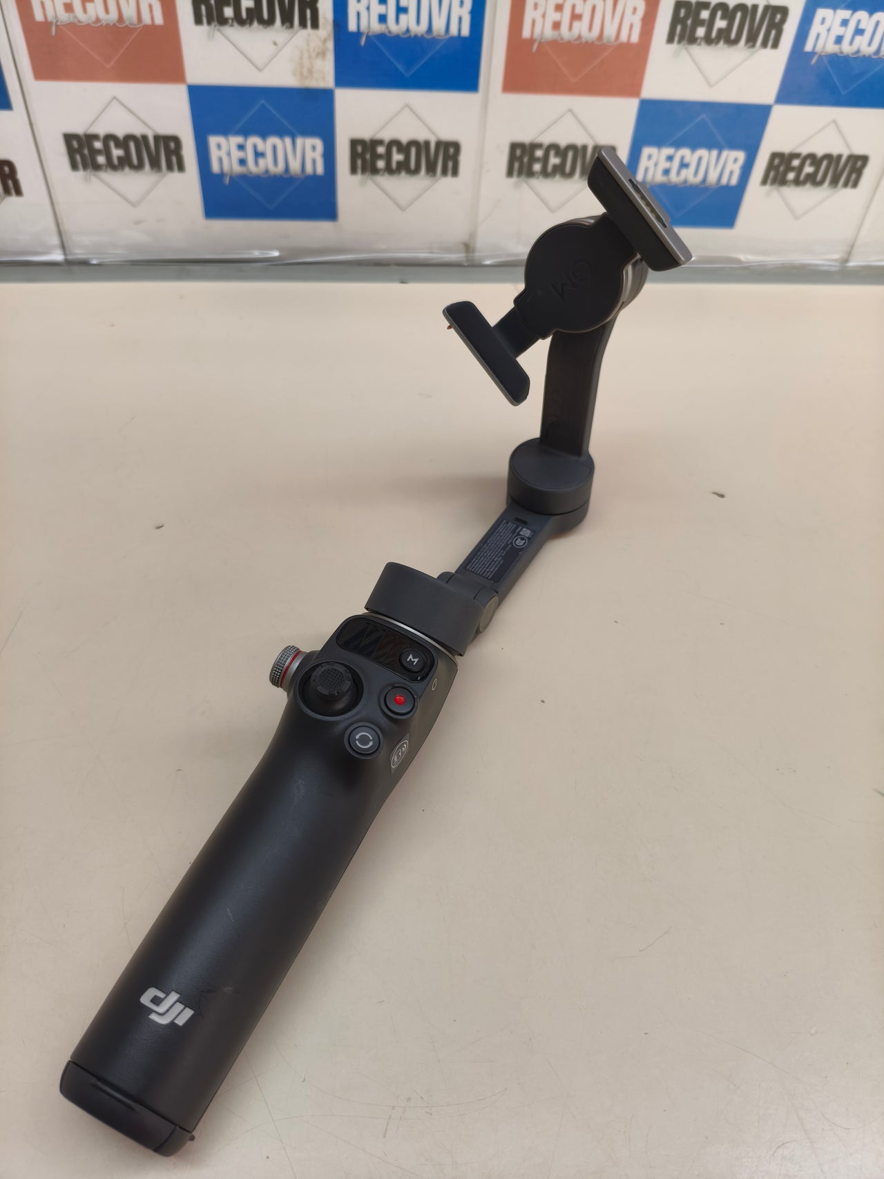 DJI Osmo Mobile 8, estabilizador para smartphone de 3 ejes