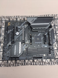 Ryzen placa base MSI MAG B550 Tomahawk AMD  AM4
