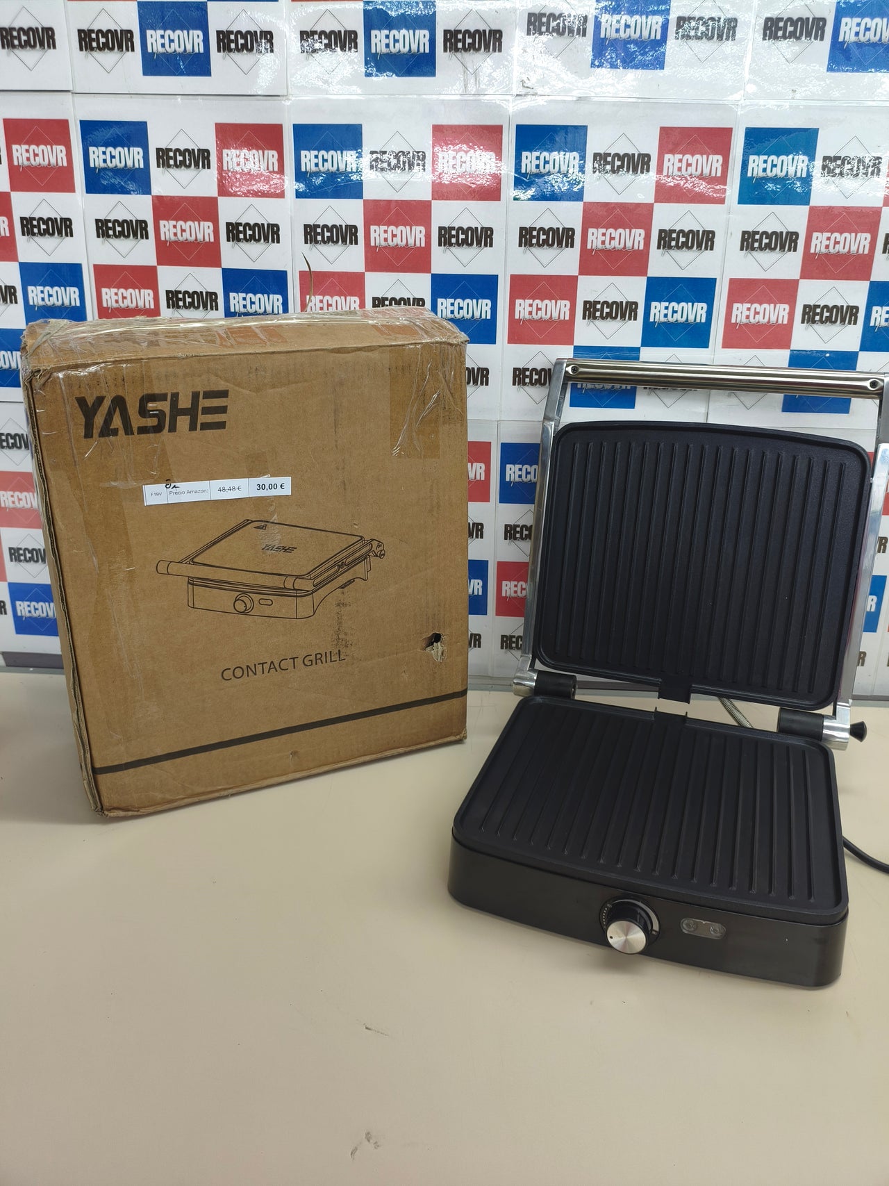 Sandwichera grill YASHE 2000W con apertura 180°